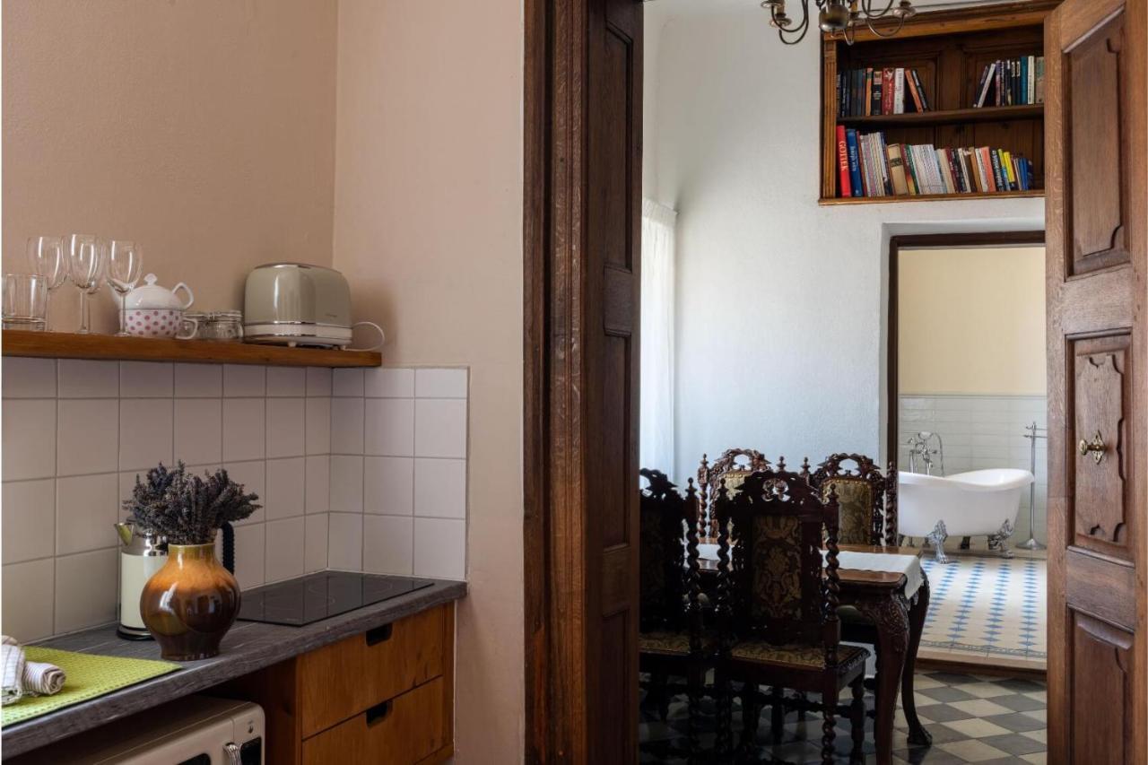 Ambrozuv Dvur Apartment Pouzdrany Екстериор снимка